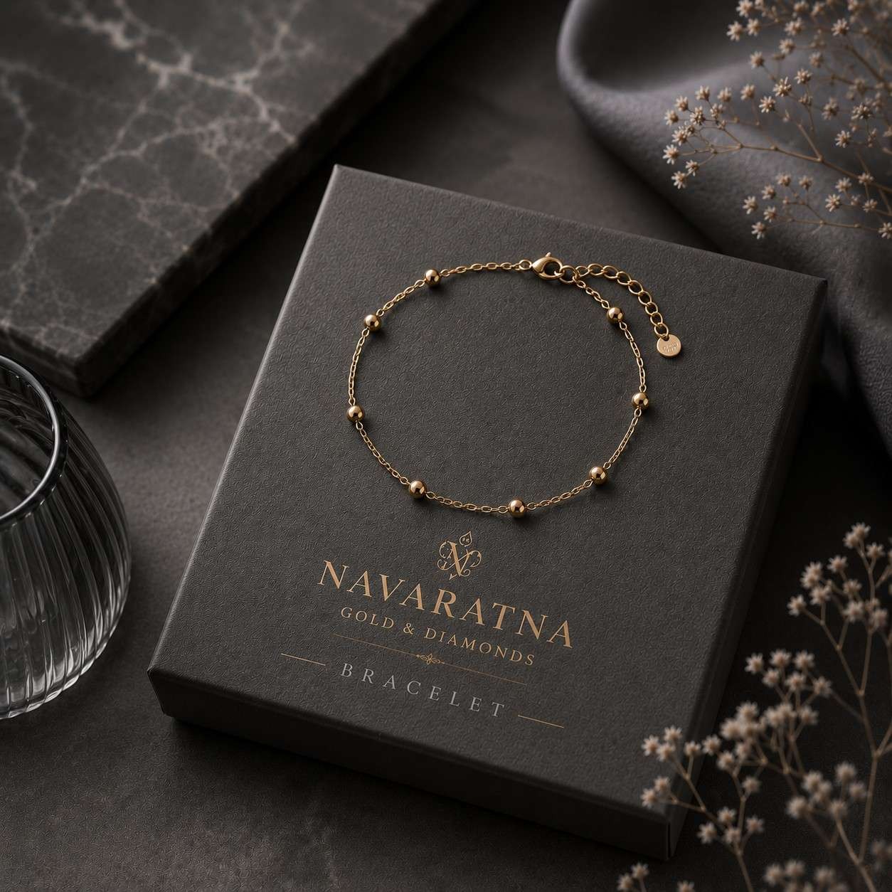 BRACELET
